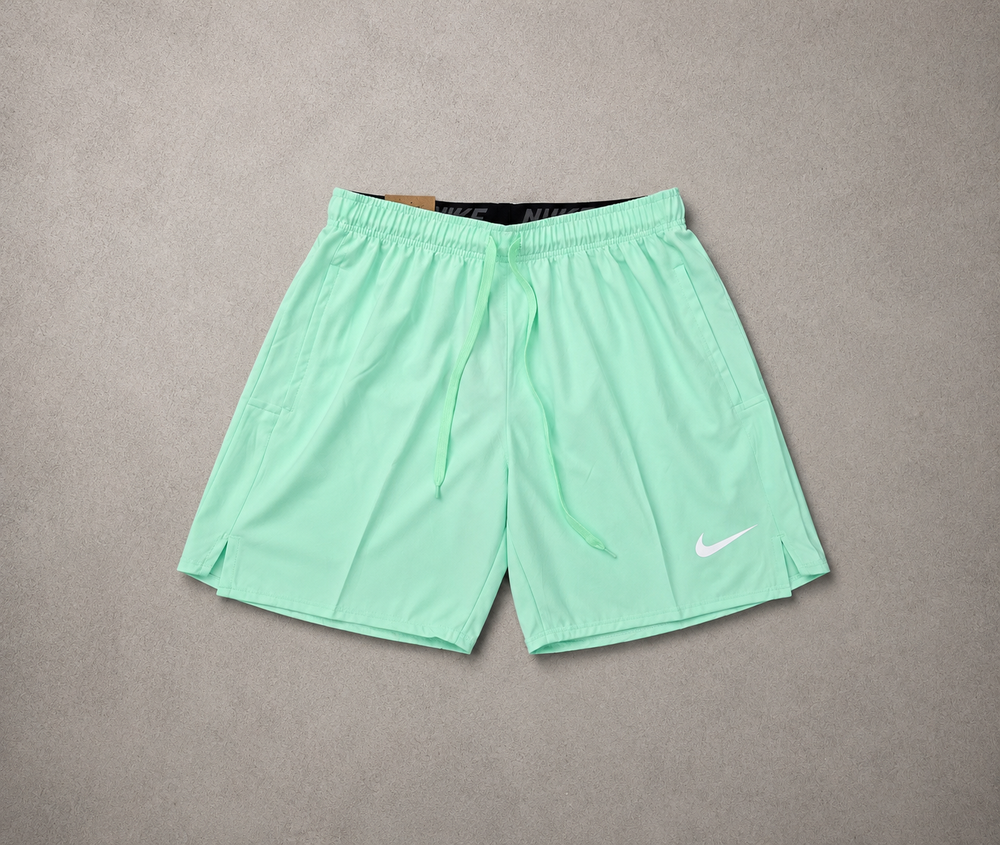 SHORT NIKE VERT MENTHE 218